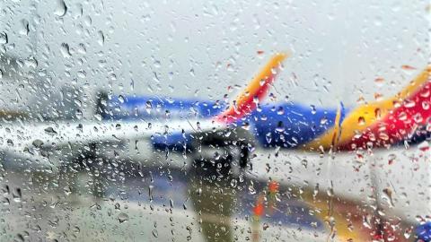 Airplane rain